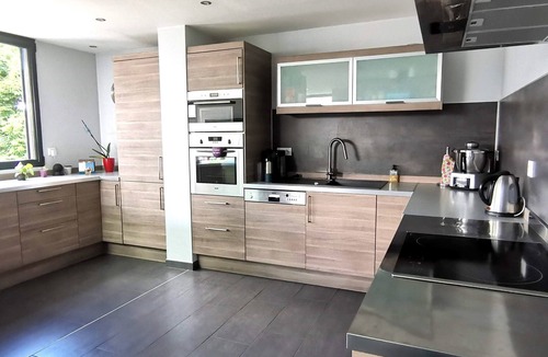 La Fayette-Eble House | Beautiful, bright rooms near ESA, UCO, CCI, train station