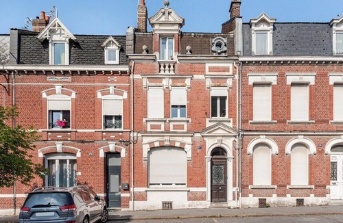 Cambrai Apartment | Beautiful, bright studio in a central location - Very close to the station