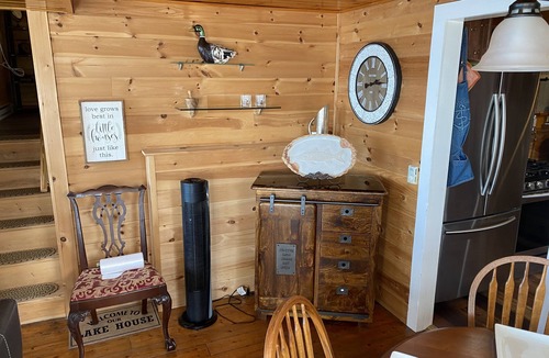 Henderson Harbor Cottage | Beautiful Brink O' Bay Cottage in Henderson Harbor