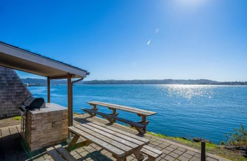 Historic Bayfront House | Beautiful Briny Retreat