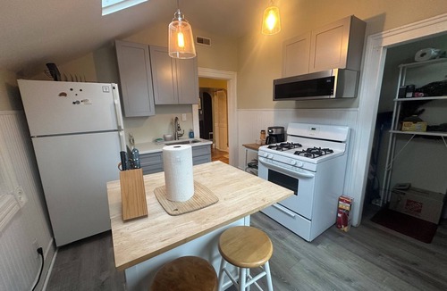 Downtown Buffalo Apartment | Beautiful Buffalo Apartment in Historic Allentown Neighborhood