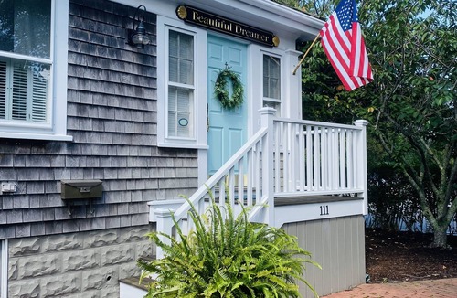 Nantucket Town House | BEAUTIFUL BUNGALOW on ORANGE ST, WALK TO TOWN!