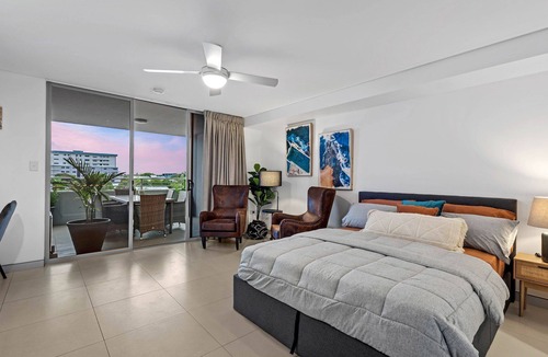 Scarborough Apartment | Beautiful Bunton Studio