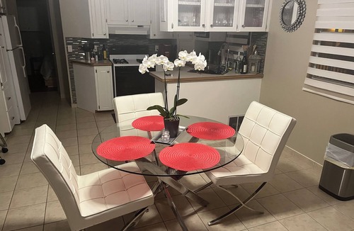 Virgil Cottage | Beautiful cottage in Niagara on the Lake (Vine Ridge Resort)