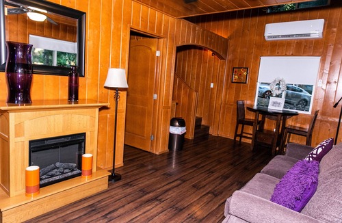 San Pasqual Valley Cabin | Beautiful Cabin Hidden in San Pasqual Valley