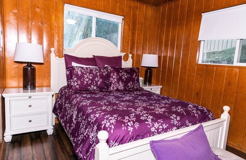 San Pasqual Valley Cabin | Beautiful Cabin Hidden in San Pasqual Valley