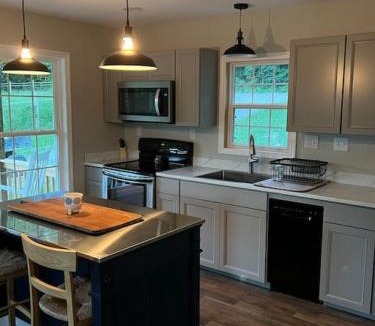 Winston House | Beautiful Cabin in Red Lick Valley