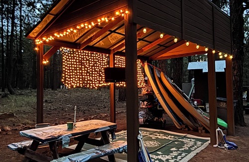 Heber Cabin | Beautiful cabin in Forest Lakes with dedicated work space!