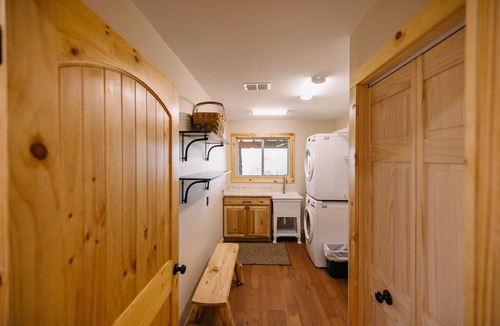 Mount Vernon Cabin | Beautiful Cabin Nestled in a Peaceful Wooded Setting with a Scenic Pond.