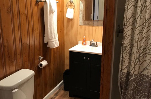 Waynesville Cabin | Beautiful Cabin Sleeps 2
