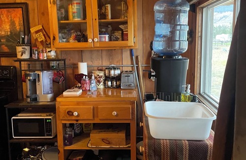 Eureka Cabin | Beautiful cabin with rustic charm in Eureka, MT!