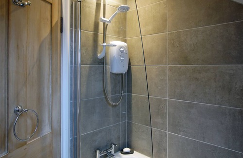 Inverkip House | Beautiful Cameron Cottage