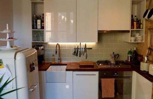 North Kensington Apartment | Beautiful Canalside 1BD Flat with Terrace