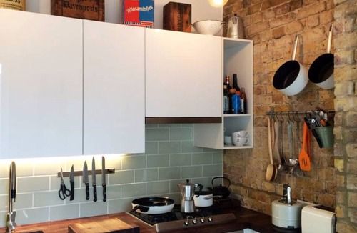 North Kensington Apartment | Beautiful Canalside 1BD Flat with Terrace