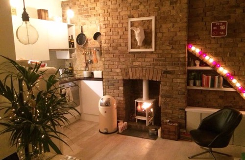 North Kensington Apartment | Beautiful Canalside 1BD Flat with Terrace