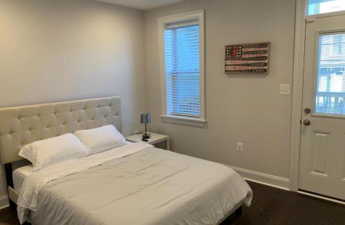 Highlandtown House | Beautiful Canton Home w/rooftop deck +Private parking