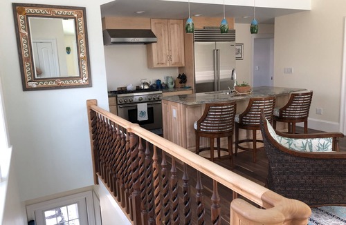 East Chop Cottage | Beautiful Carriage House on the Chop