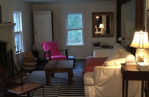 Swan Lake Other | Beautiful Catskills Farmhouse, Wood Burning Hot Tub! 3 Miles to Bethel Woods.