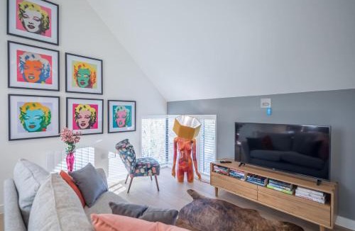 Cambridge City Centre Apartment | Beautiful Central Apt - With Parking