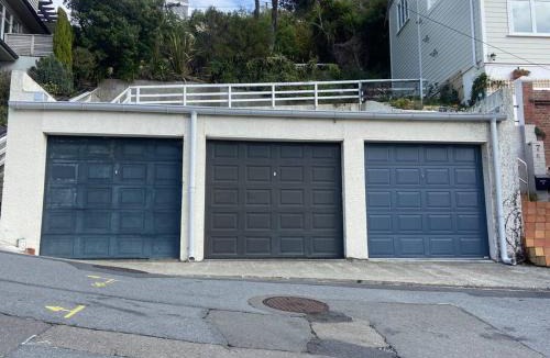 Oriental Bay Apartment | Beautiful central executive home