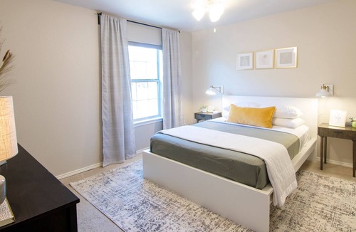 Medical Center District House | Beautiful Central Home for Families and Groups