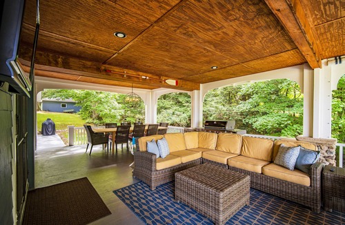 Niobe House | Beautiful Chautauqua lakefront home with expansive yard and private dock