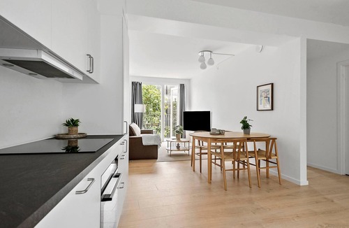 Midtbyen Apartment | Beautiful City Center Apartment w Balcony