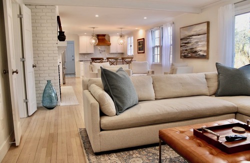 Cummaquid House | Beautiful Classic Cape Cod Retreat