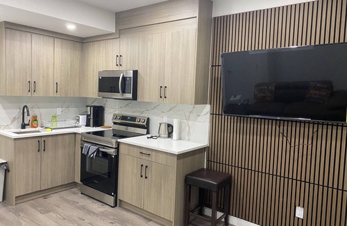 Airdrie House | Beautiful, Clean, and Cozy suite