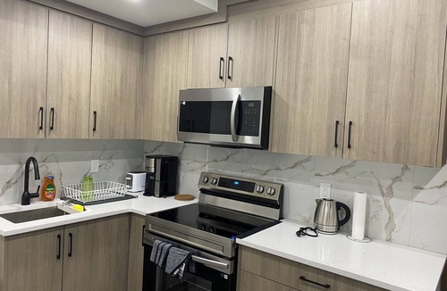Airdrie House | Beautiful, Clean, and Cozy suite