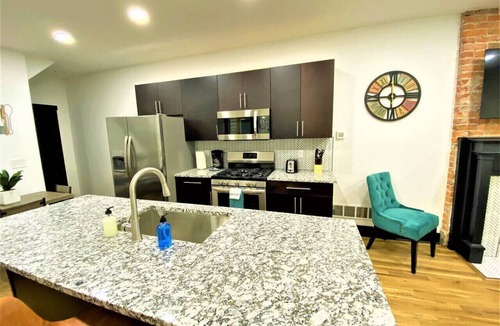 Old North Columbus Condo | Beautiful Clean Fully Renovated Home near OSU
