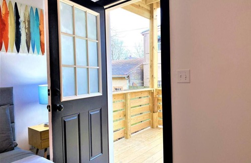 Old North Columbus Condo | Beautiful Clean Fully Renovated Home near OSU