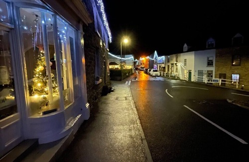 Clun House | Beautiful Clun Castle View