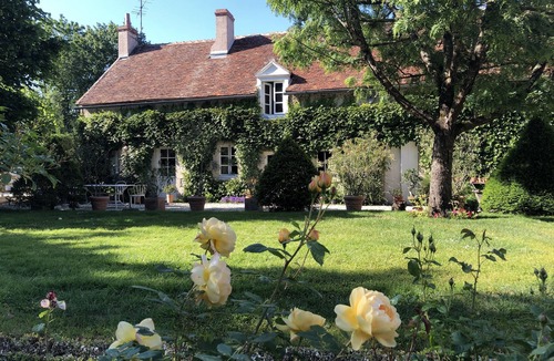Saint-Jean-de-Braye Cottage | Beautiful cottage with pool , LOIRE VALLEY close to ORLEANS .1 hour from Paris .