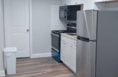 Frankford Apartment | Beautiful & Comfortable Place 2 bed 1 bath with WiFi, AC
