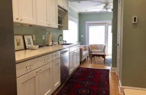 Columbia Heights House | Beautiful & Comfortable Historic Row House. Solar Powered!