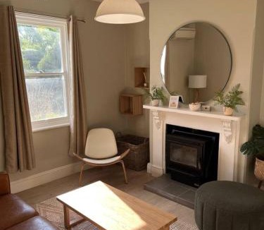 Orange East House | Beautiful comfortable cottage