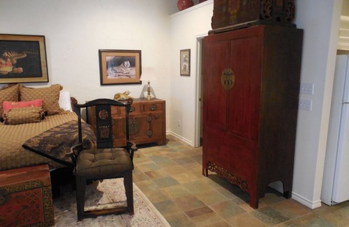 Mineola House | Beautiful, Comfortable, Private Guest Suites