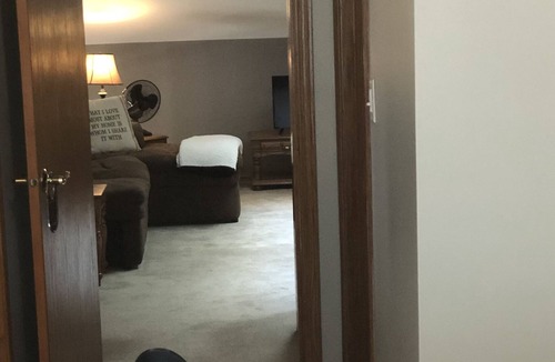 Tinley Park Apartment | Beautiful comfy loft