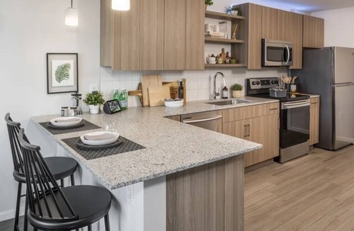 Callahan Apartment | BEAUTIFUL CONDO DOWNTOWN