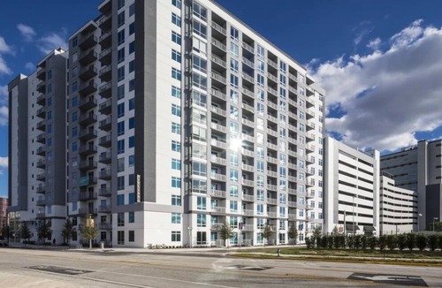 Callahan Apartment | BEAUTIFUL CONDO DOWNTOWN