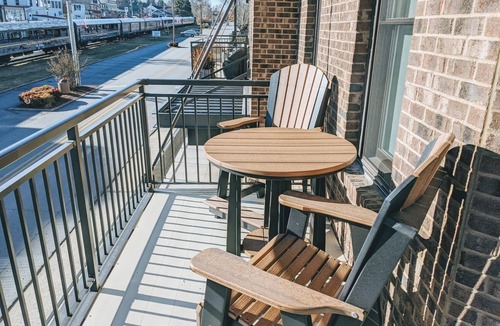 Blue Ridge Condo | Beautiful condo in downtown Blue Ridge!