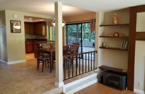 University Town Center Condo | Beautiful condo on a golf course