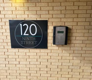 Downtown San Antonio Apartment | Beautiful Condo on Riverwalk w King Ste Free Parking Pet friendly centrally Located on the Riverwalk