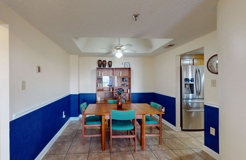 Sugar Mountain Condo | Beautiful Condo w/Mountain Views & Fireplace - Shared Pool, Hot Tub, Gym