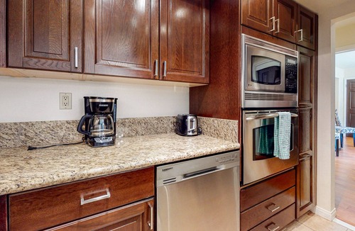 Baristo Condo | Beautiful Condo w/shared pools, less than a mile to downtown