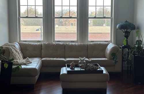 North Kenwood Condo | Beautiful condo with elevator right into your unit in North Kenwood Hyde Park.