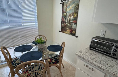The Meadows Condo | Beautiful condo with golf view in the Meadows Golf Club.