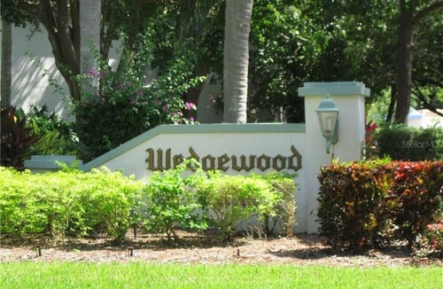 The Meadows Condo | Beautiful condo with golf view in the Meadows Golf Club.