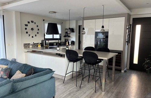 Lattes House | Beautiful contemporary house for 8 people